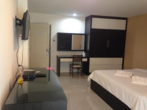 Отель Similan Mansion  Saen Suk